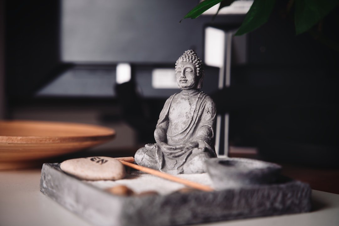 Fortune Telling and Science: Perspectives on Traditional Chinese Metaphysics